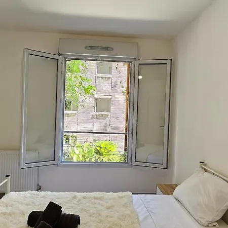 Cosy Dans Un Ecrin De Verdure -nice