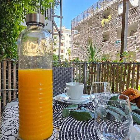 Cosy Dans Un Ecrin De Verdure -nice * Nice