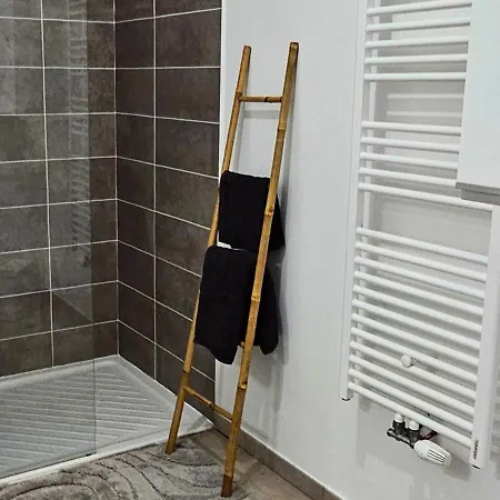 Cosy Dans Un Ecrin De Verdure -nice *